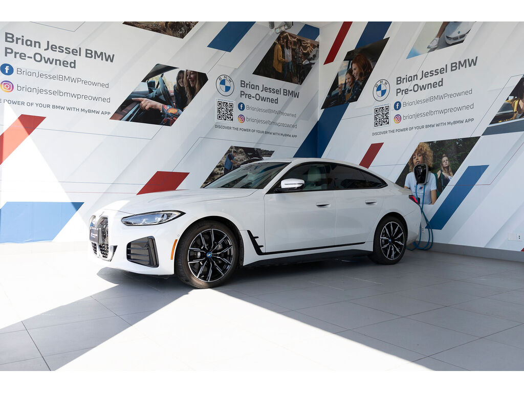 2022 BMW i4 eDrive40, Vancouver, Cash