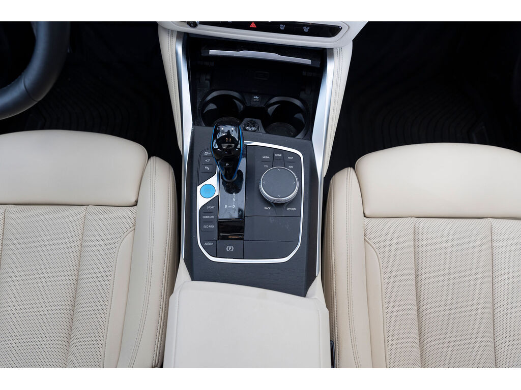 2022 BMW i4 eDrive40, Vancouver, Cash