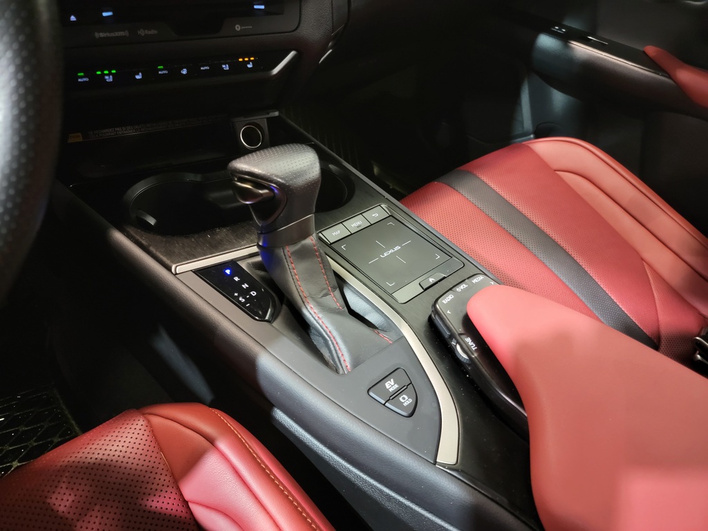 Lexus UX 2019