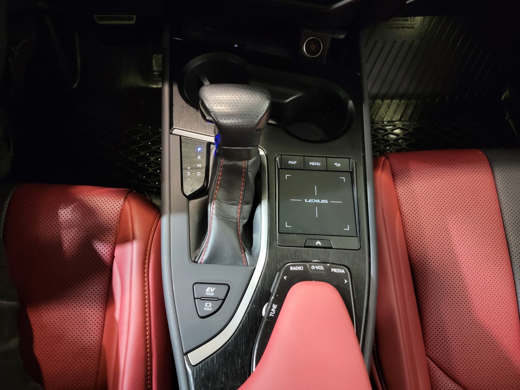 Lexus UX 2019