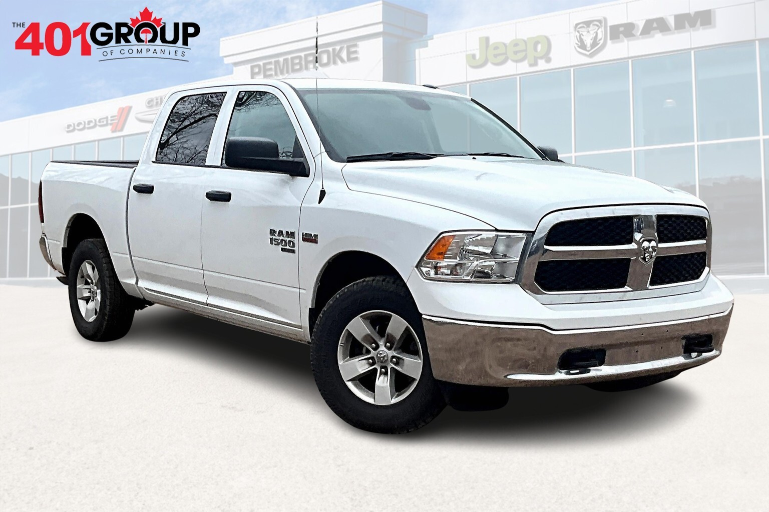 2023 Ram 1500 Classic SLT V8 4WD | Protection Package | Tow Hitch