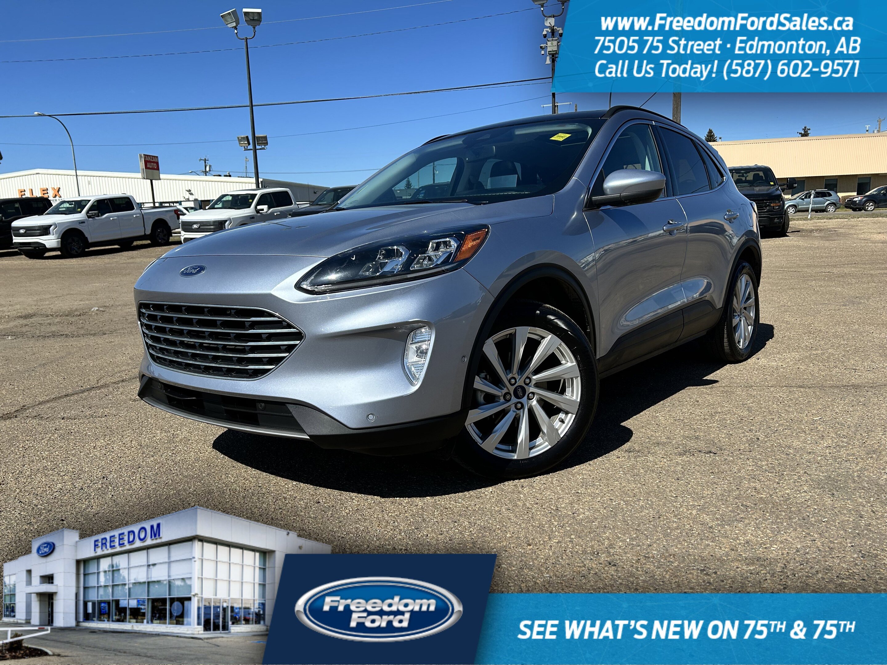 2022 Ford Escape Titanium | Rear Cam | Heated Seats |