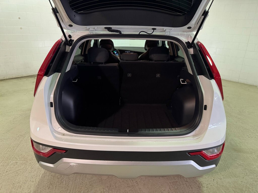 2025 Kia Niro LX, Vancouver, Cash