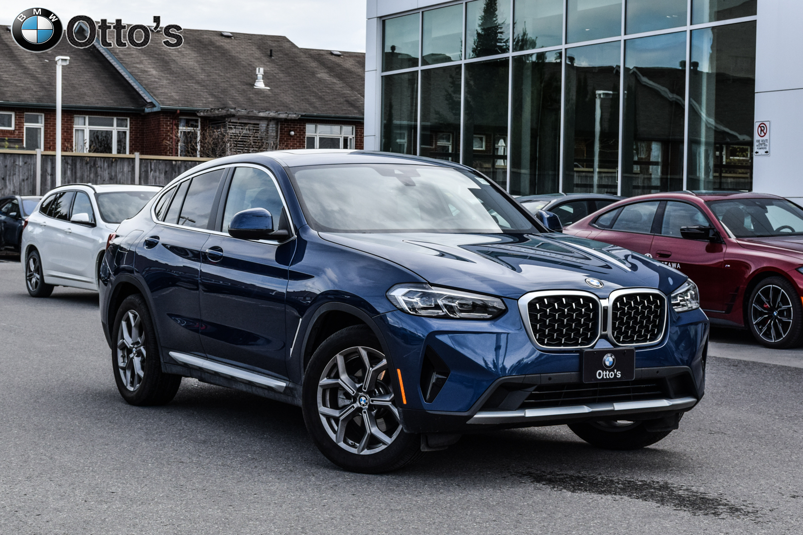 2025 BMW X4 xDrive30i