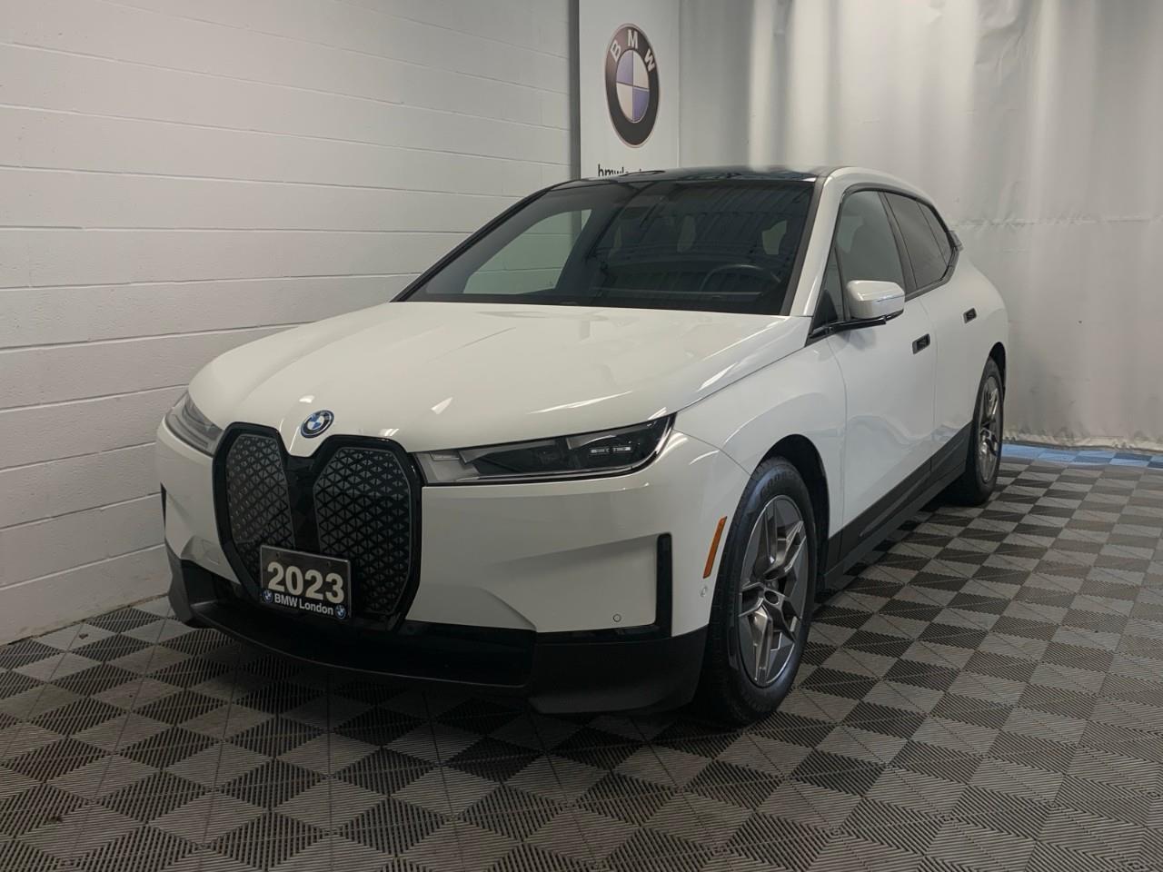 2023 BMW iX OVER 500KM RANGE | 516 hp | PREMIUM ENHANCED - Hea