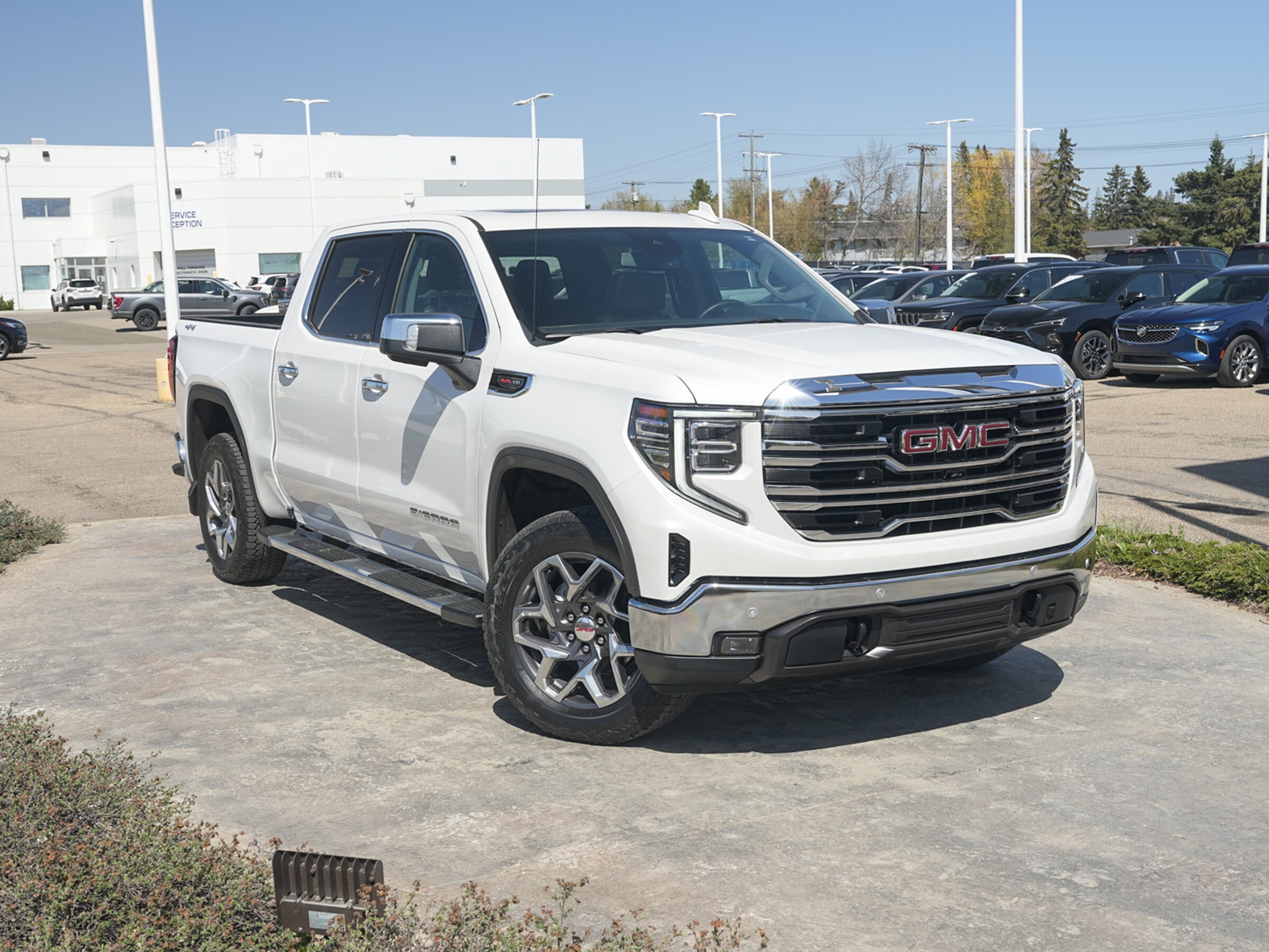 2024 GMC Sierra 1500 SLT Premium, 6.2L V8, Leather, Nav, Clean