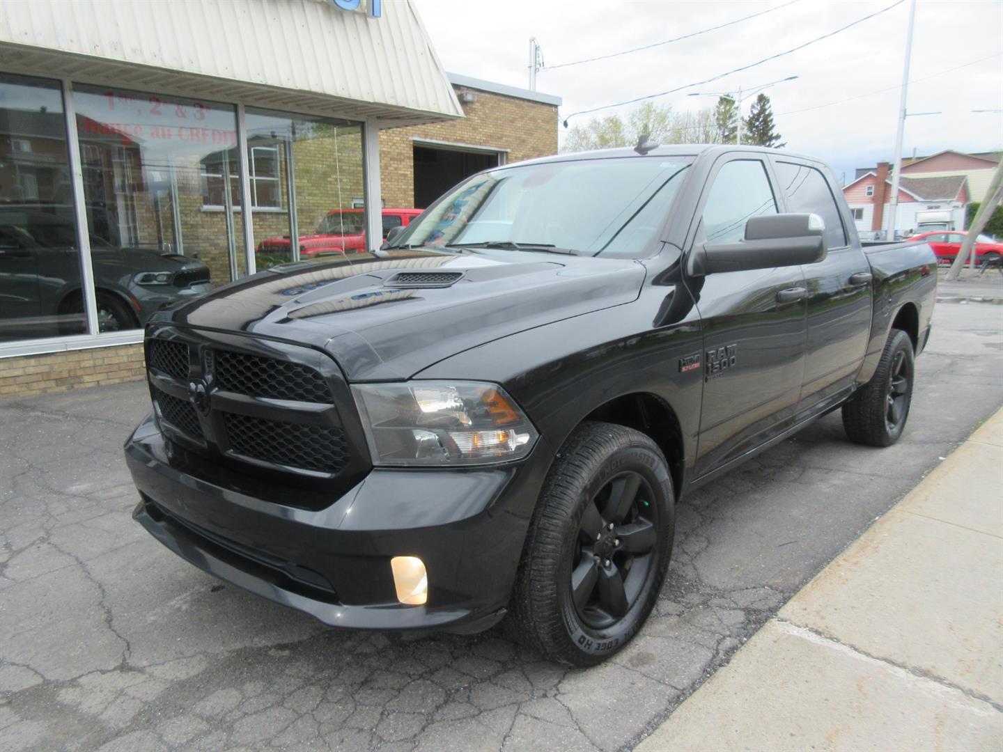 2021 Ram 1500 Classic Express 4x4 Crew Cab 5'7  Box