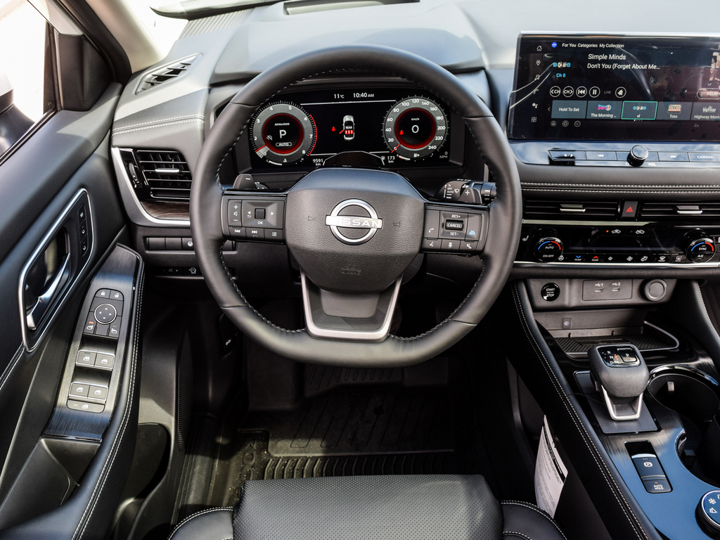 2025 Nissan Rogue Platinum, Toronto, Cash