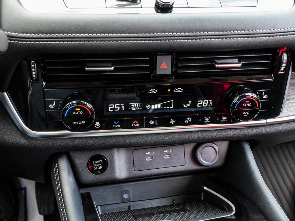 2025 Nissan Rogue Platinum, Toronto, Cash