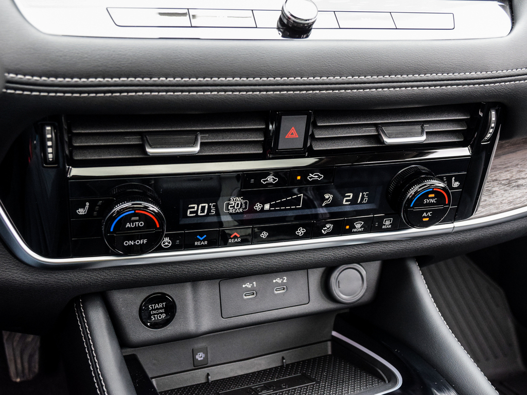2025 Nissan Rogue Platinum, Toronto, Cash