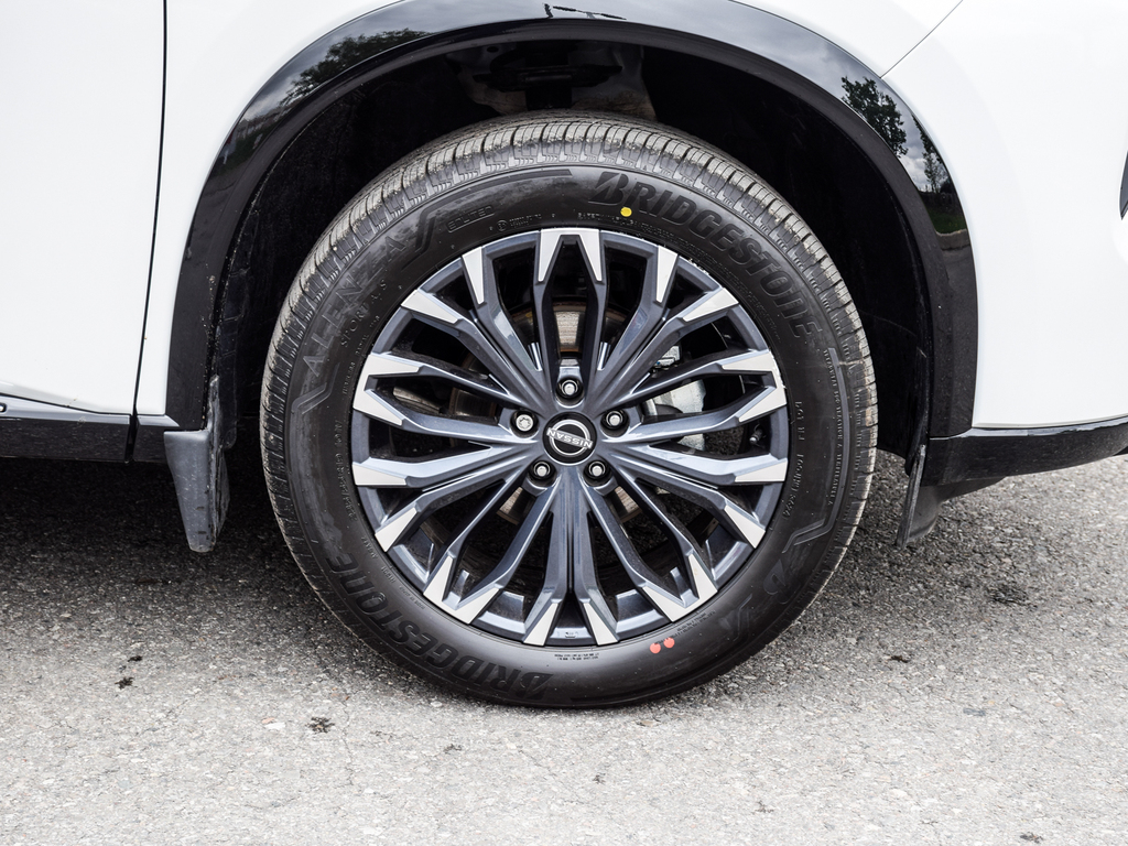 2025 Nissan Rogue Platinum, Toronto, Cash