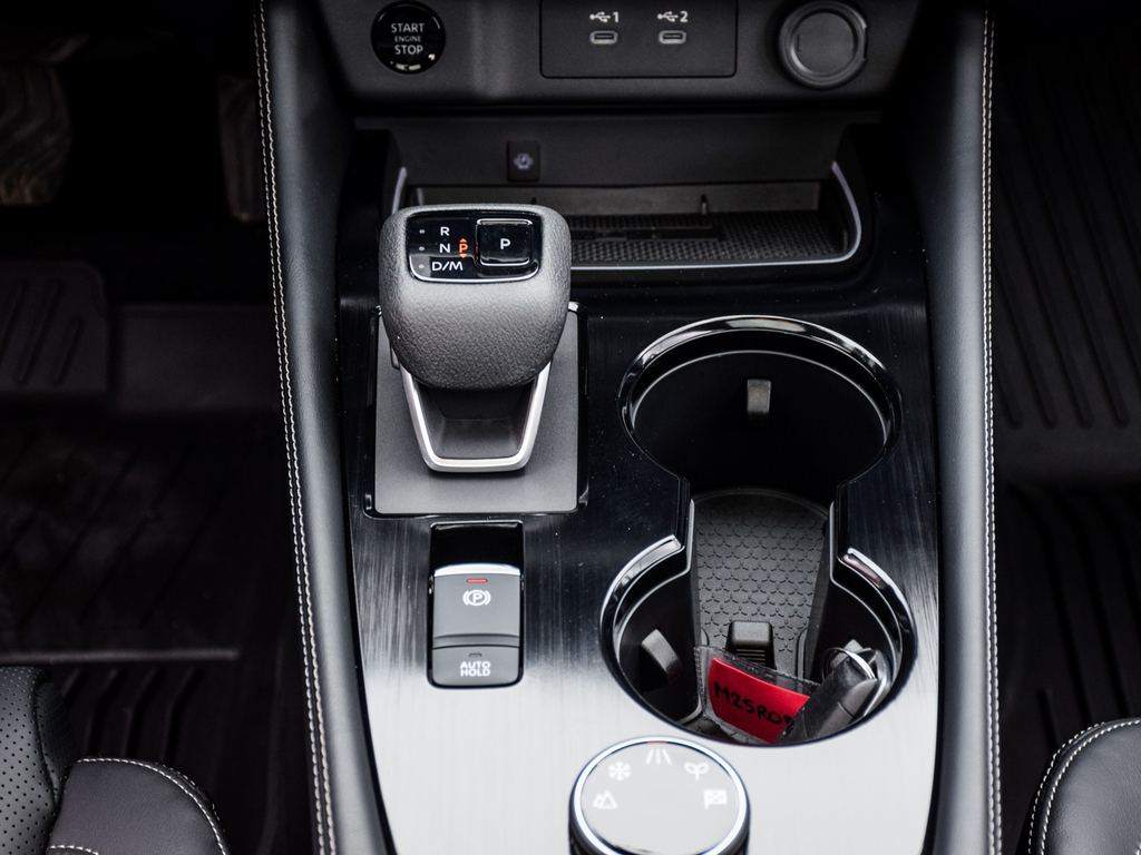 2025 Nissan Rogue Platinum, Toronto, Cash