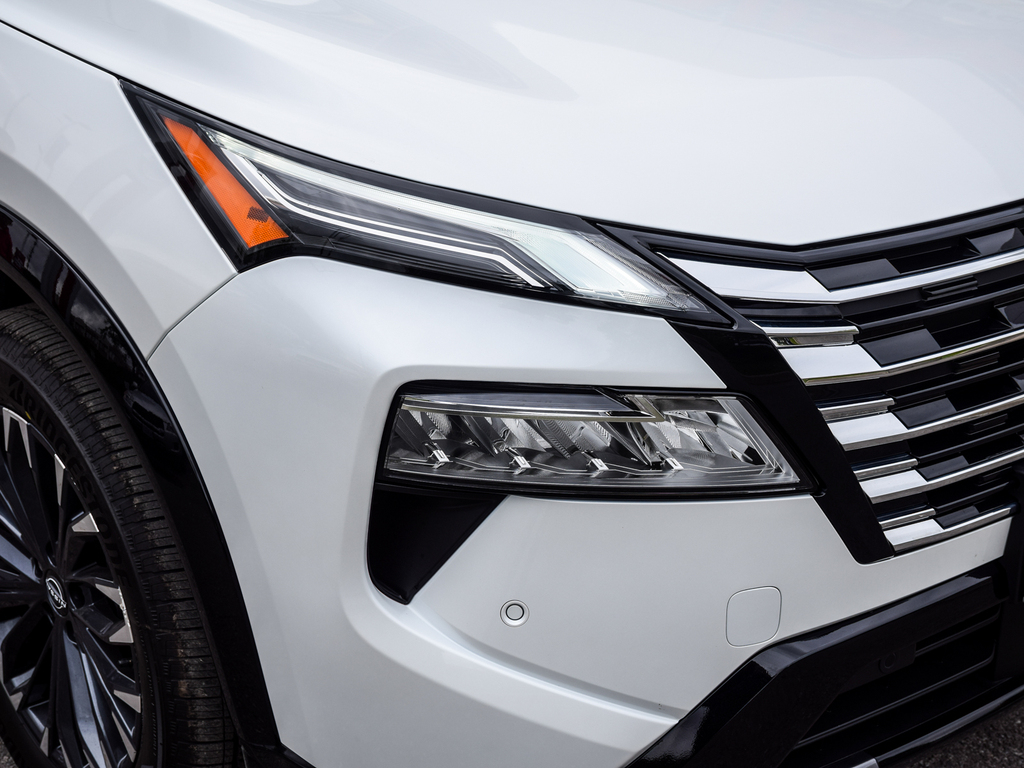 2025 Nissan Rogue Platinum, Toronto, Cash