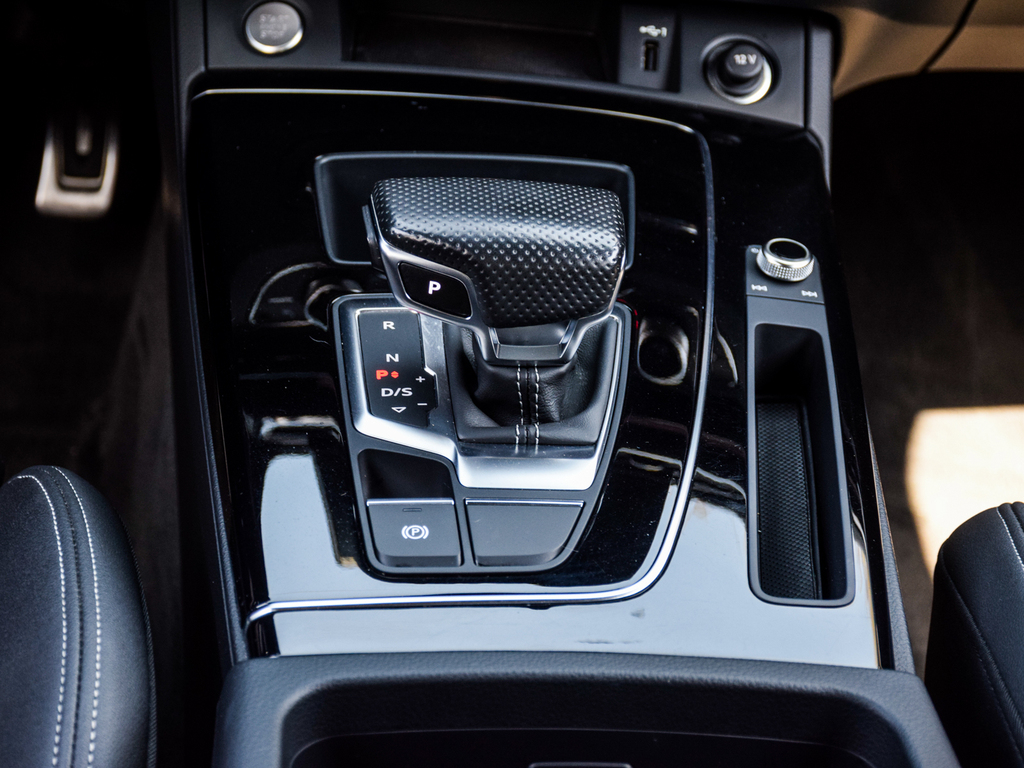 2022 Audi Q5 45 Technik, Toronto, Cash