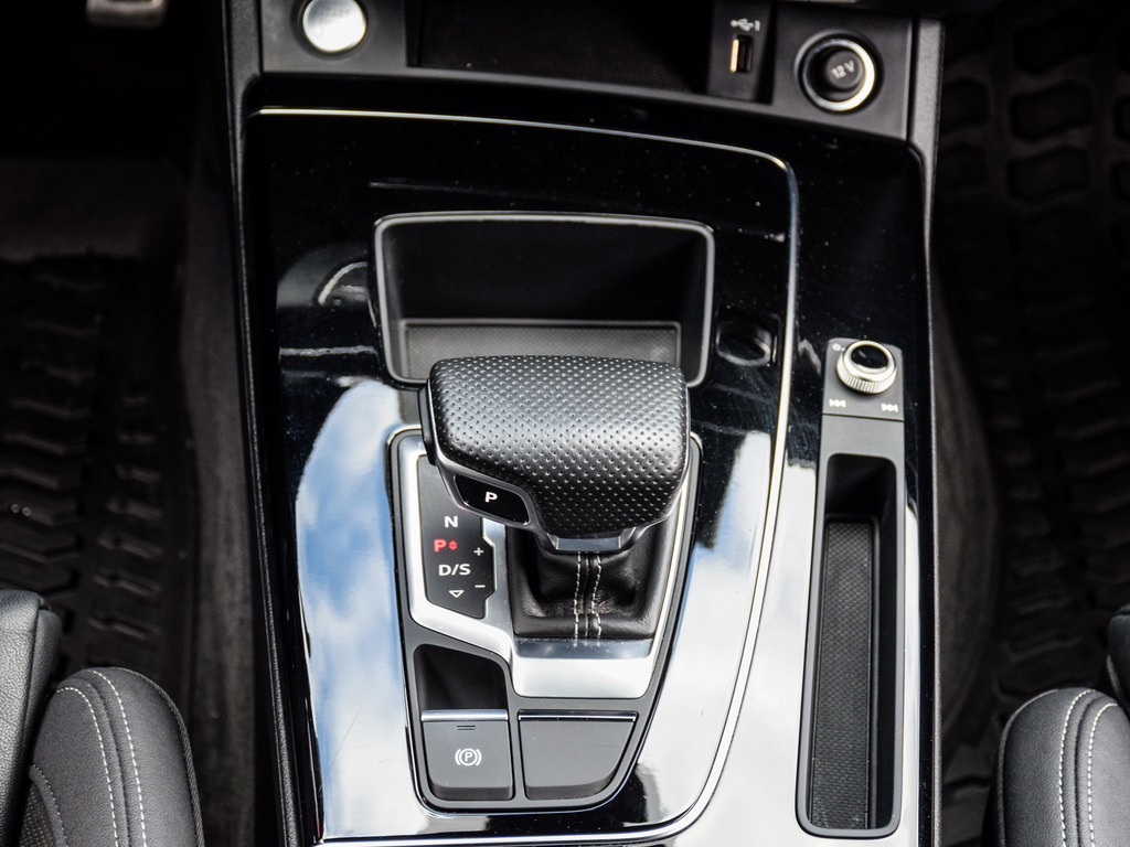 2021 Audi Q5 45 Progressiv, Toronto, Cash