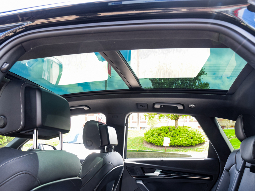2021 Audi Q5 45 Progressiv, Toronto, Cash