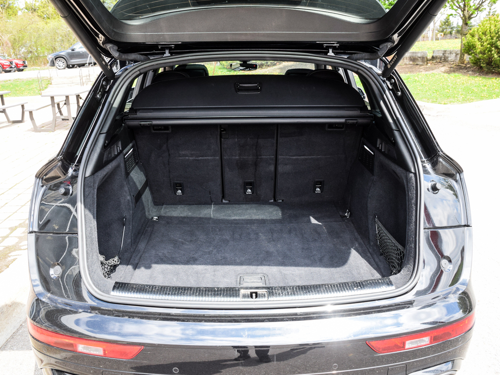 2021 Audi Q5 45 Progressiv, Toronto, Cash