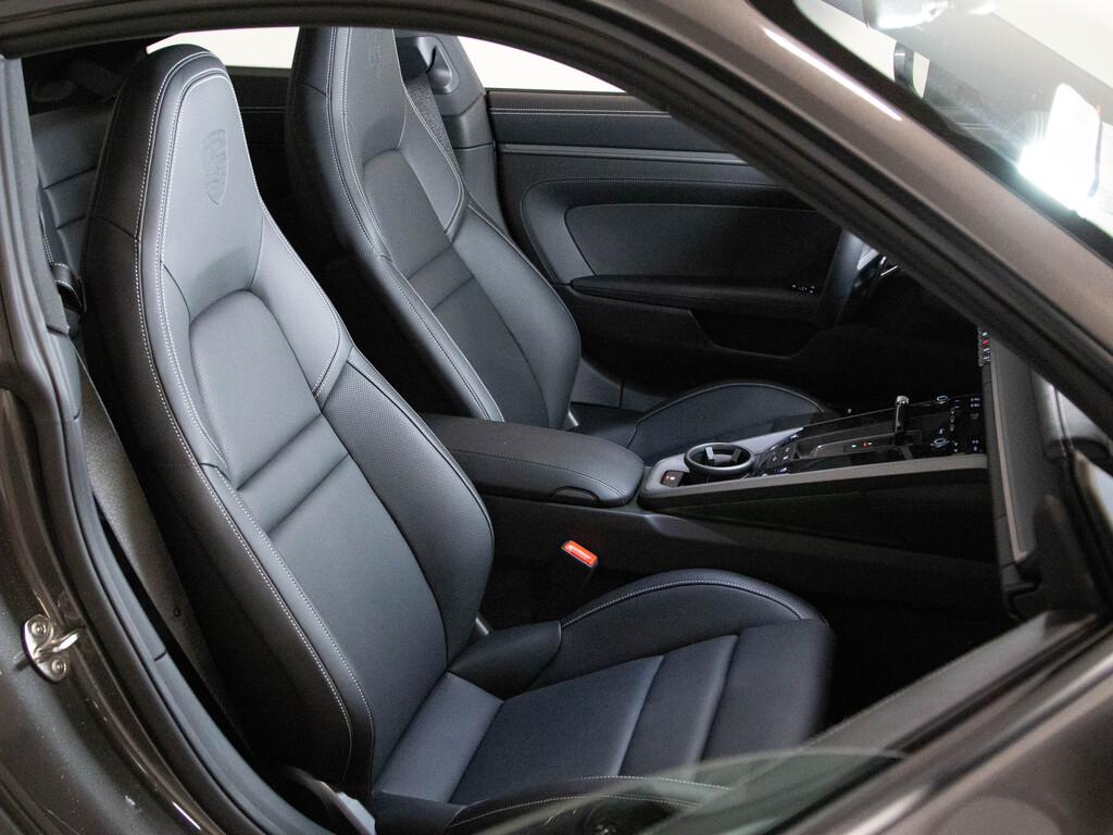 2024 Porsche 911 Carrera 4S, Toronto, Cash