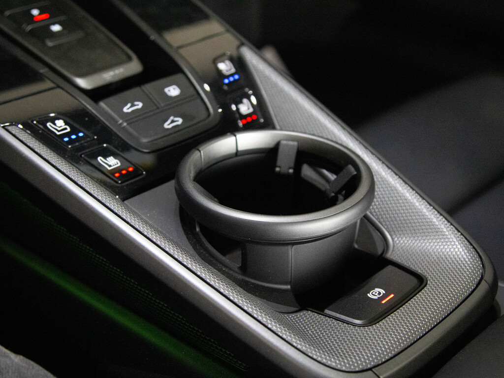 2024 Porsche 911 Carrera 4S, Toronto, Cash