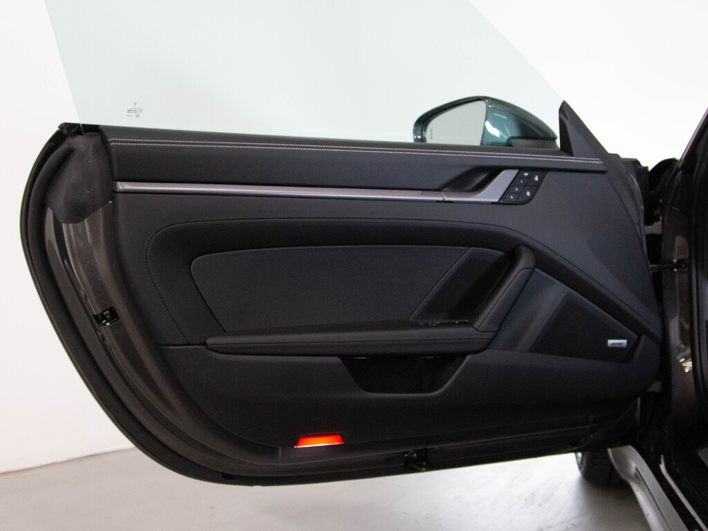 2024 Porsche 911 Carrera 4S, Toronto, Cash