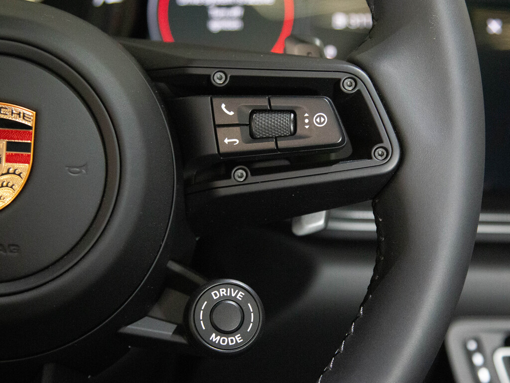 2024 Porsche 911 Carrera 4S, Toronto, Cash