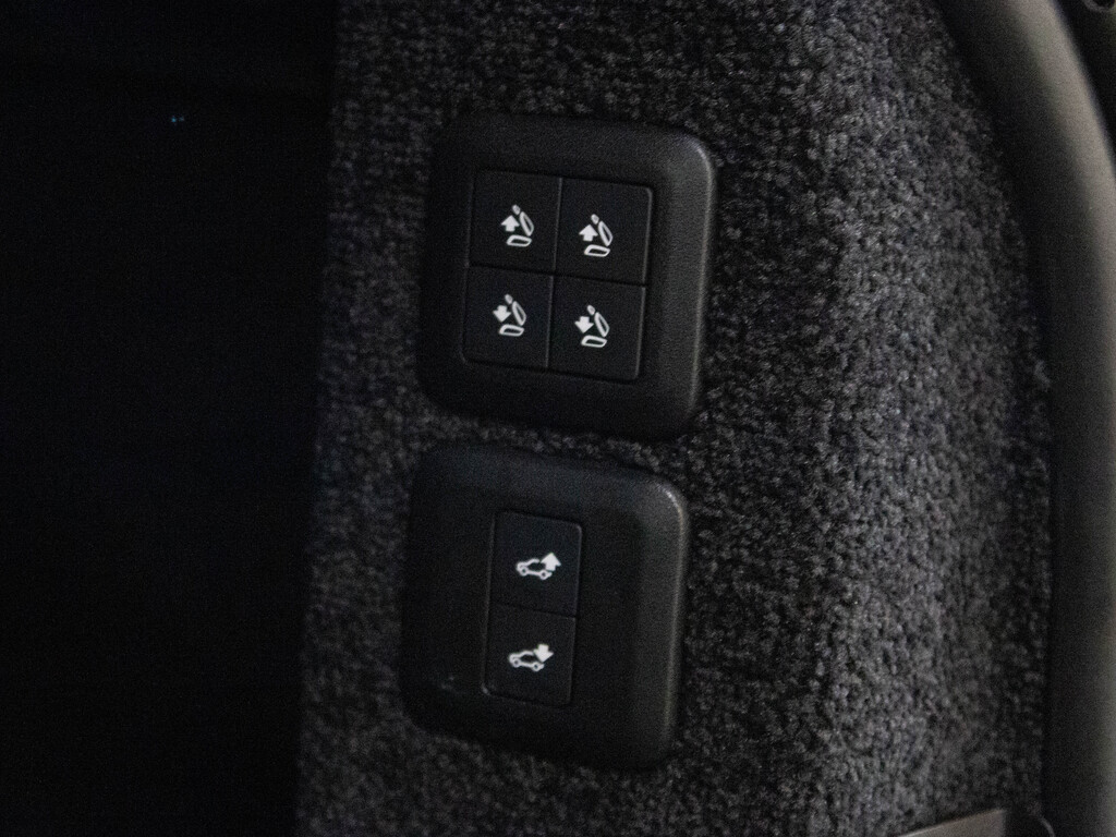 2022 Land Rover Range Rover P525 Westminster, Toronto, Cash