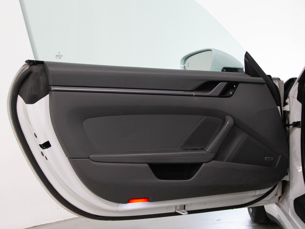 2020 Porsche 911 Carrera 4, Toronto, Cash