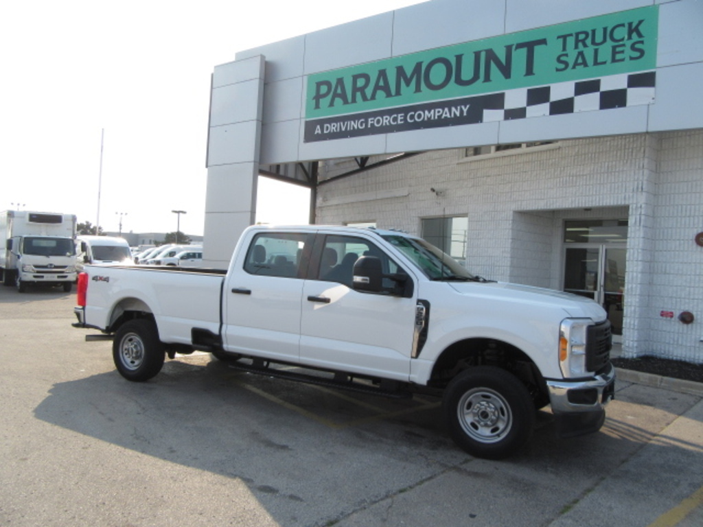 2023 Ford F-250 GAS CREW CAB 4X4 WITH 8 FT LONG BOX
