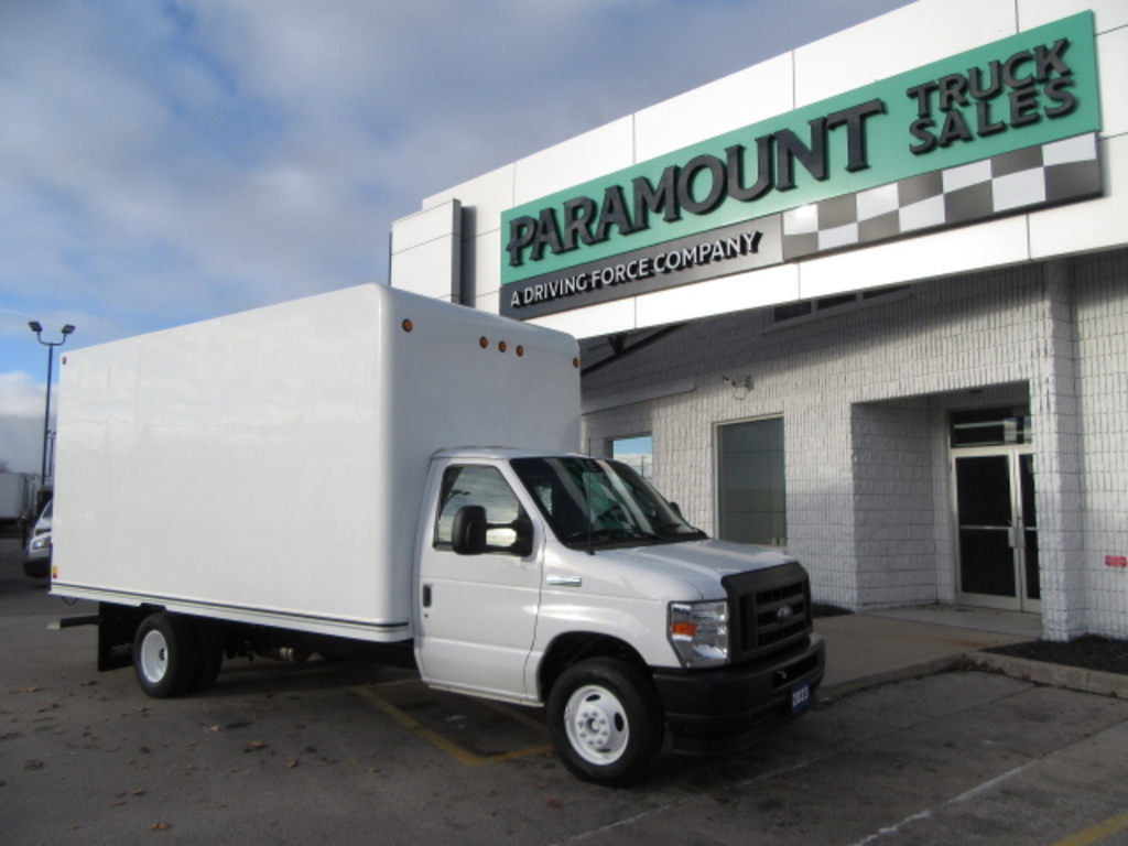 2023 Ford E-Series GAS 16 FT HIGH BOX CUBE VAN WITH ROLL OUT RAMP