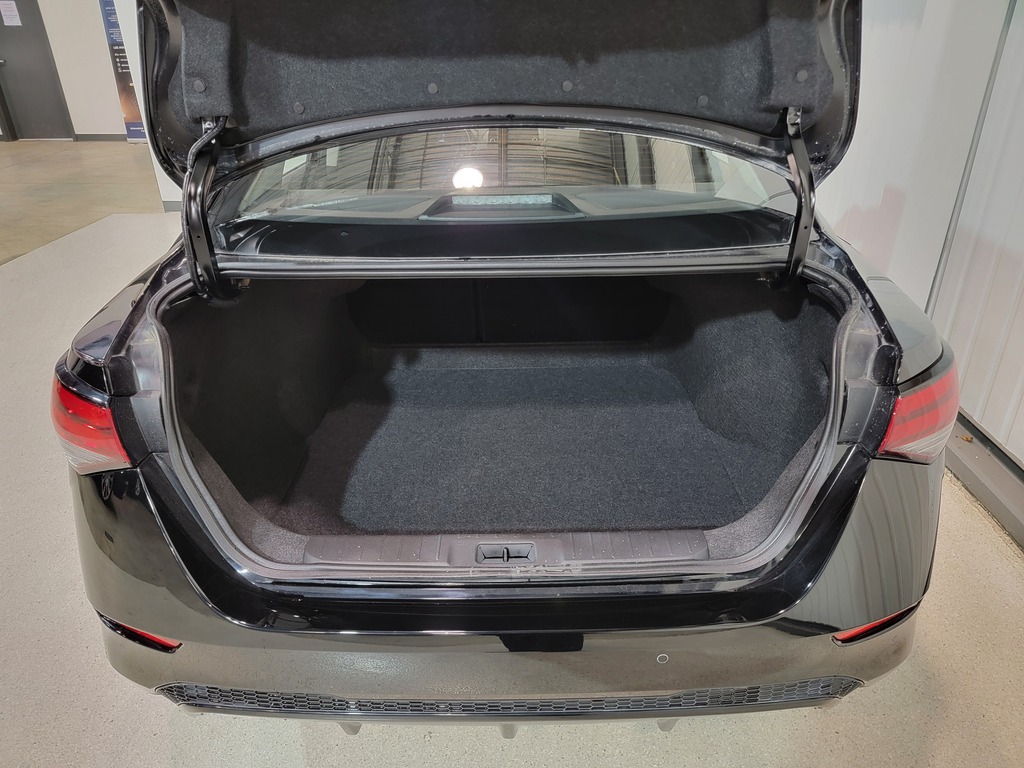 Nissan Sentra 2024