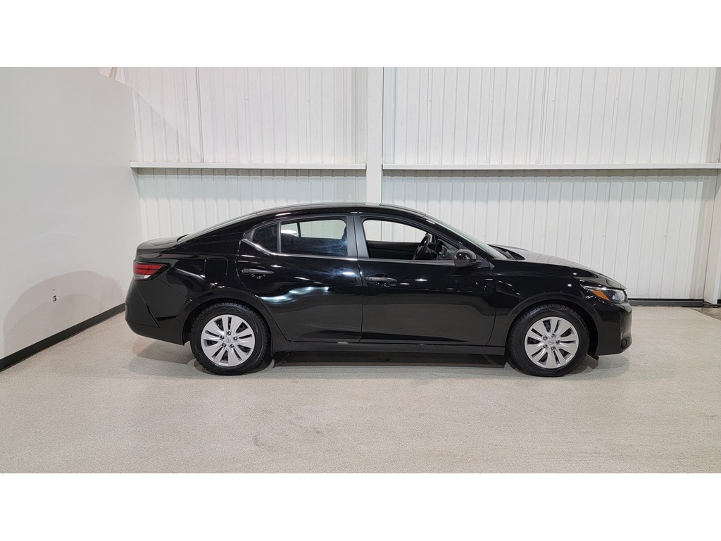 Nissan Sentra 2024