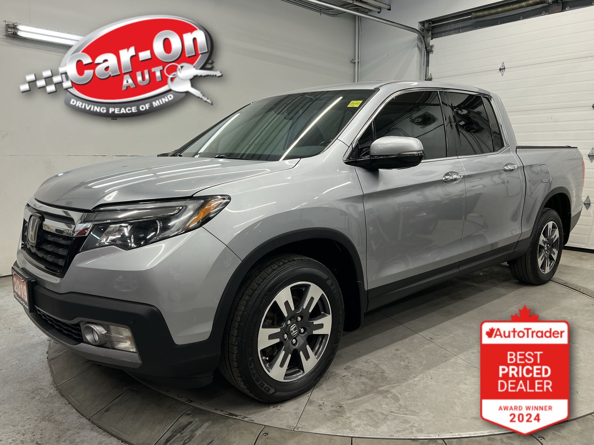 2019 Honda Ridgeline TOURING AWD | SUNROOF | LEATHER | NAV | BLIND SPOT