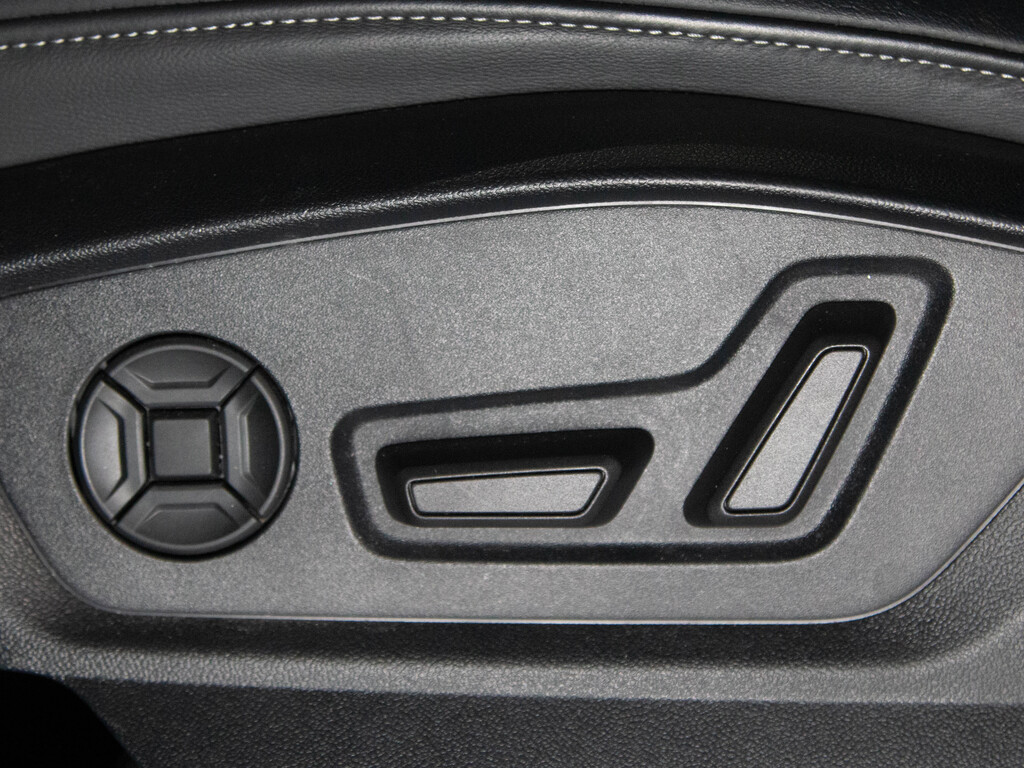 2021 Audi Q8 55 Progressiv, Toronto, Cash