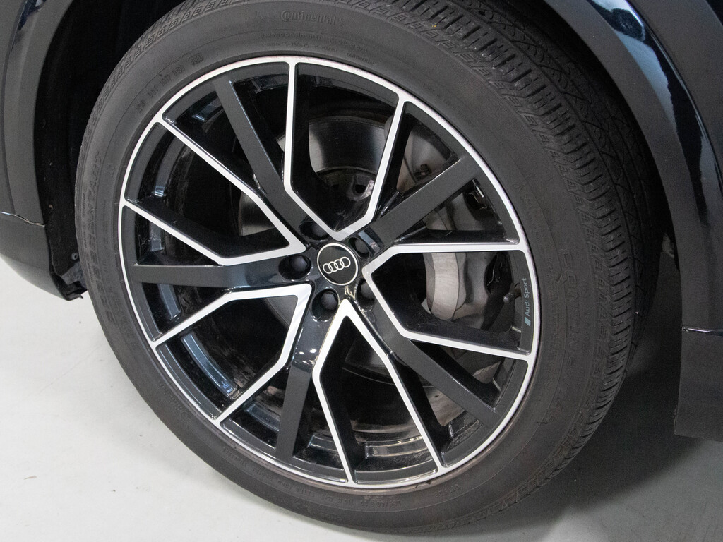 2021 Audi Q8 55 Progressiv, Toronto, Cash