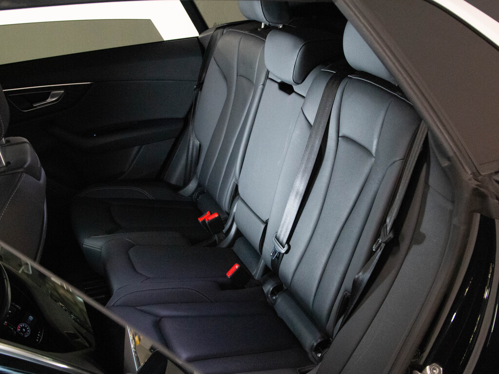 2021 Audi Q8 55 Progressiv, Toronto, Cash