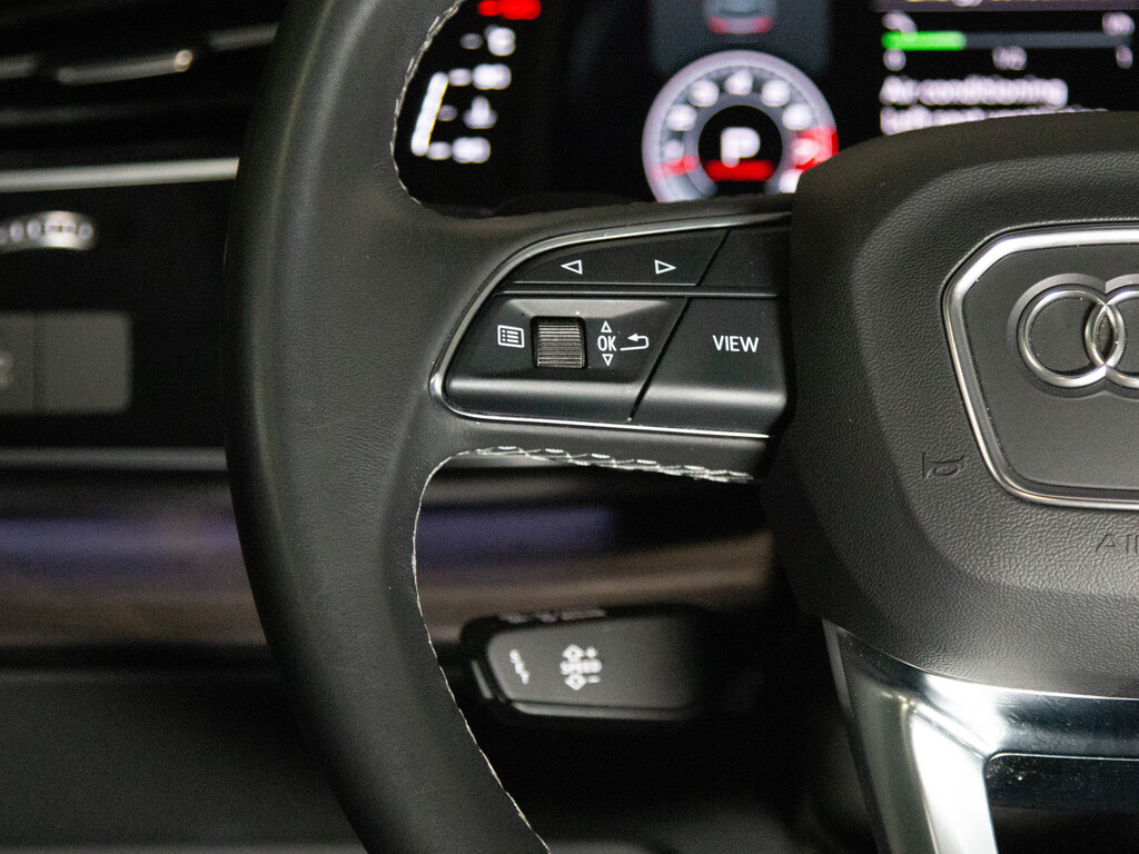 2021 Audi Q8 55 Progressiv, Toronto, Cash