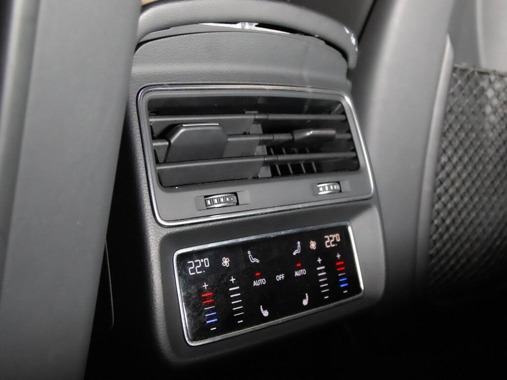 2021 Audi Q8 55 Progressiv, Toronto, Cash