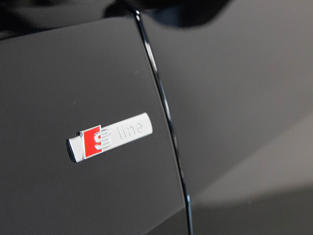 2021 Audi Q8 55 Progressiv, Toronto, Cash