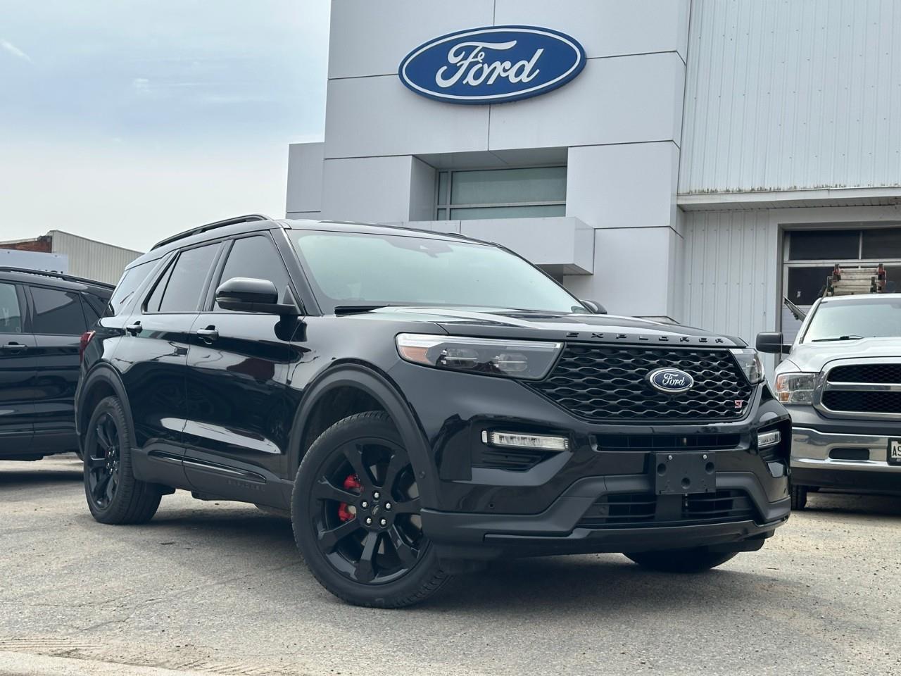 2023 Ford Explorer ST *Heated/Cooled seats, Car play + Backup camera*