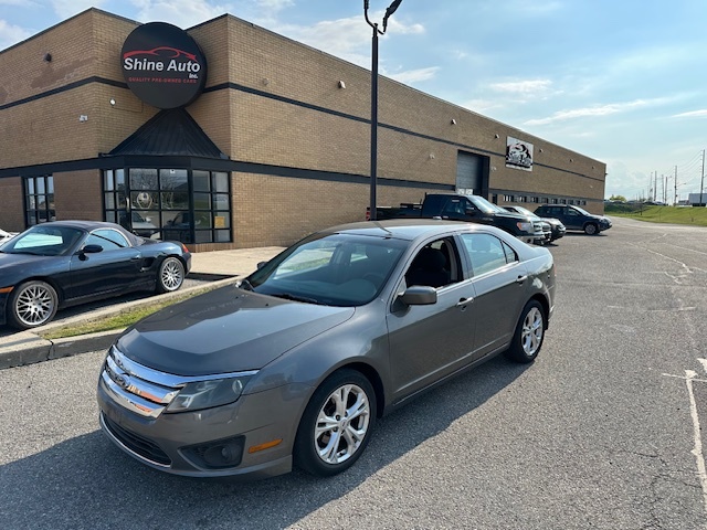 2012 Ford Fusion SE FWD 1 OWNER AUTOMATIC FORD SERVICED