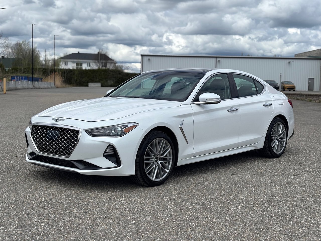 2021 Genesis G70 2.0T ELITE AWD HEATED + COOLING LEATHER SEATS // S