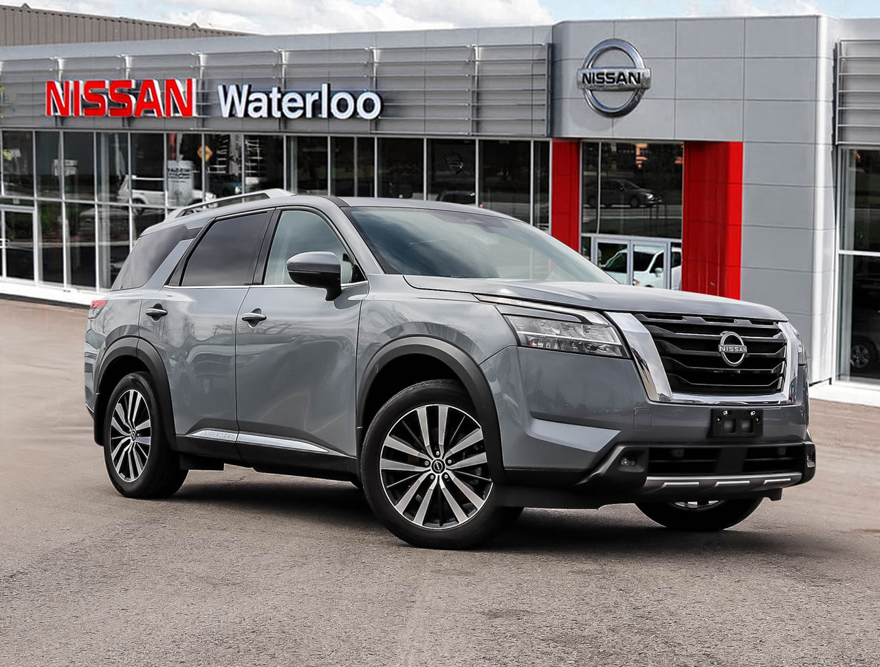 2024 Nissan Pathfinder Platinum WITH CAPTAIN SEATS 3.5L V6 AWD !!! NO ACC