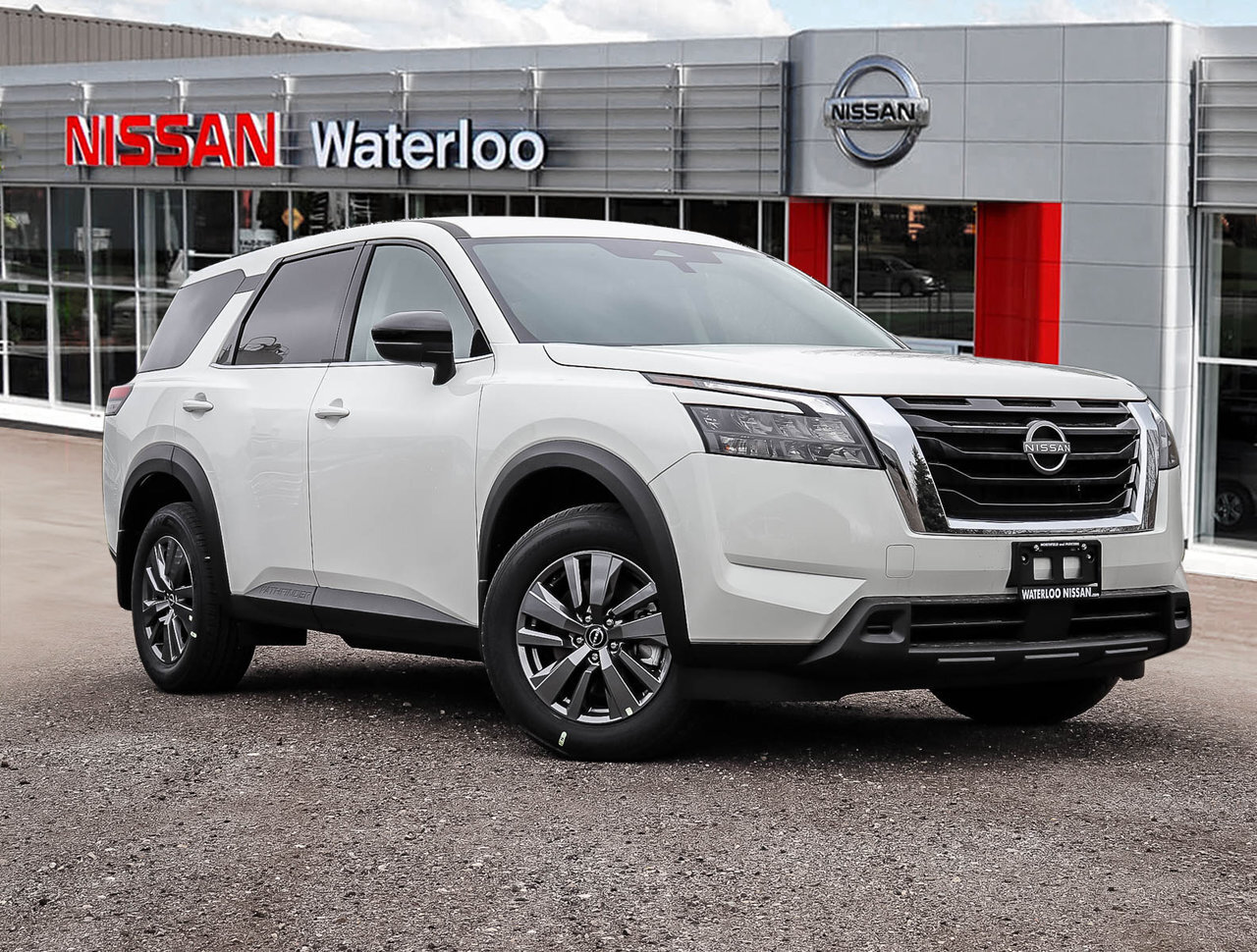 2025 Nissan Pathfinder S