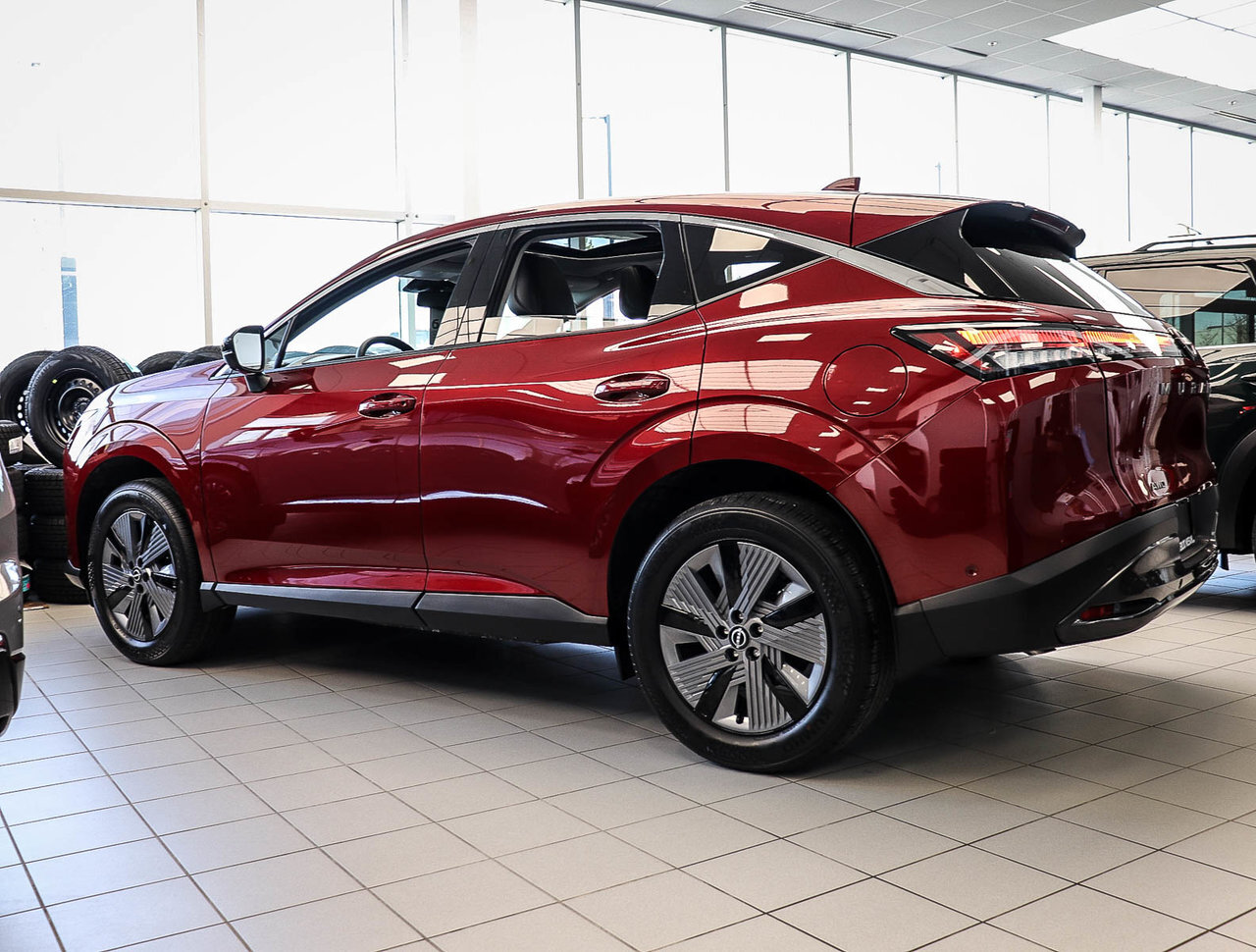 2025 Nissan Murano SL