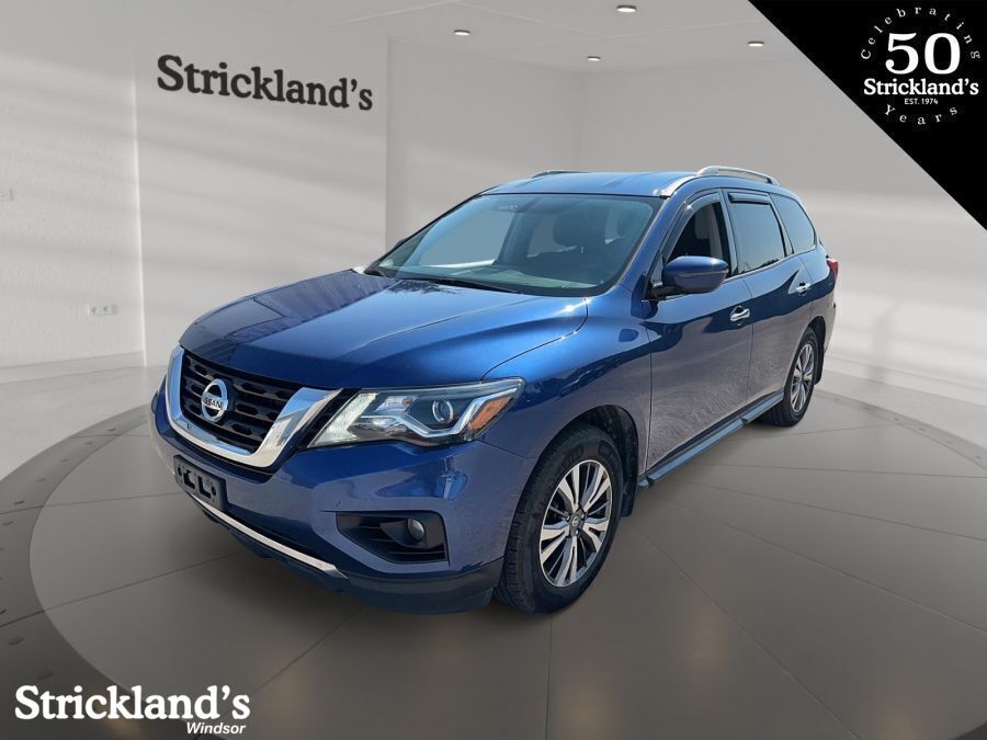2017 Nissan Pathfinder SV AWD SUV