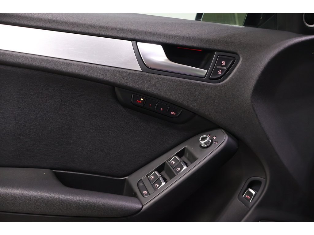 2015 Audi A4 2.0T Technik plus, Toronto, Cash