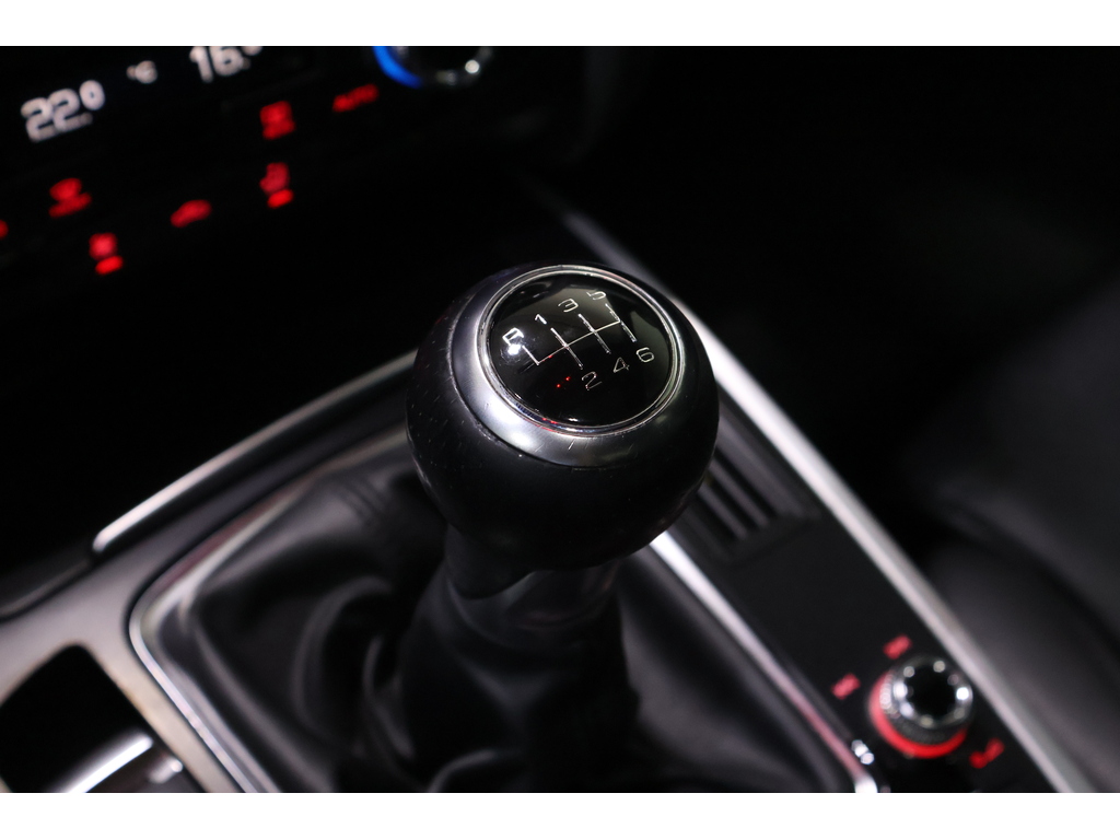 2015 Audi A4 2.0T Technik plus, Toronto, Cash