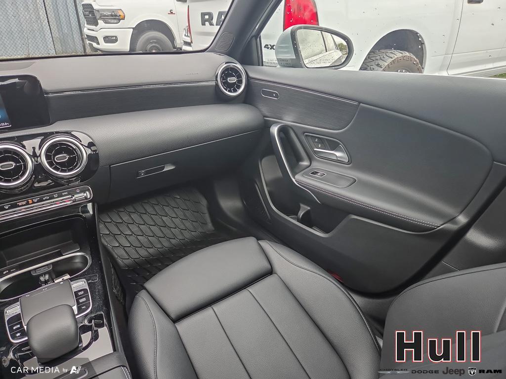 2020 Mercedes-Benz A 220 4MATIC, Toronto, Cash