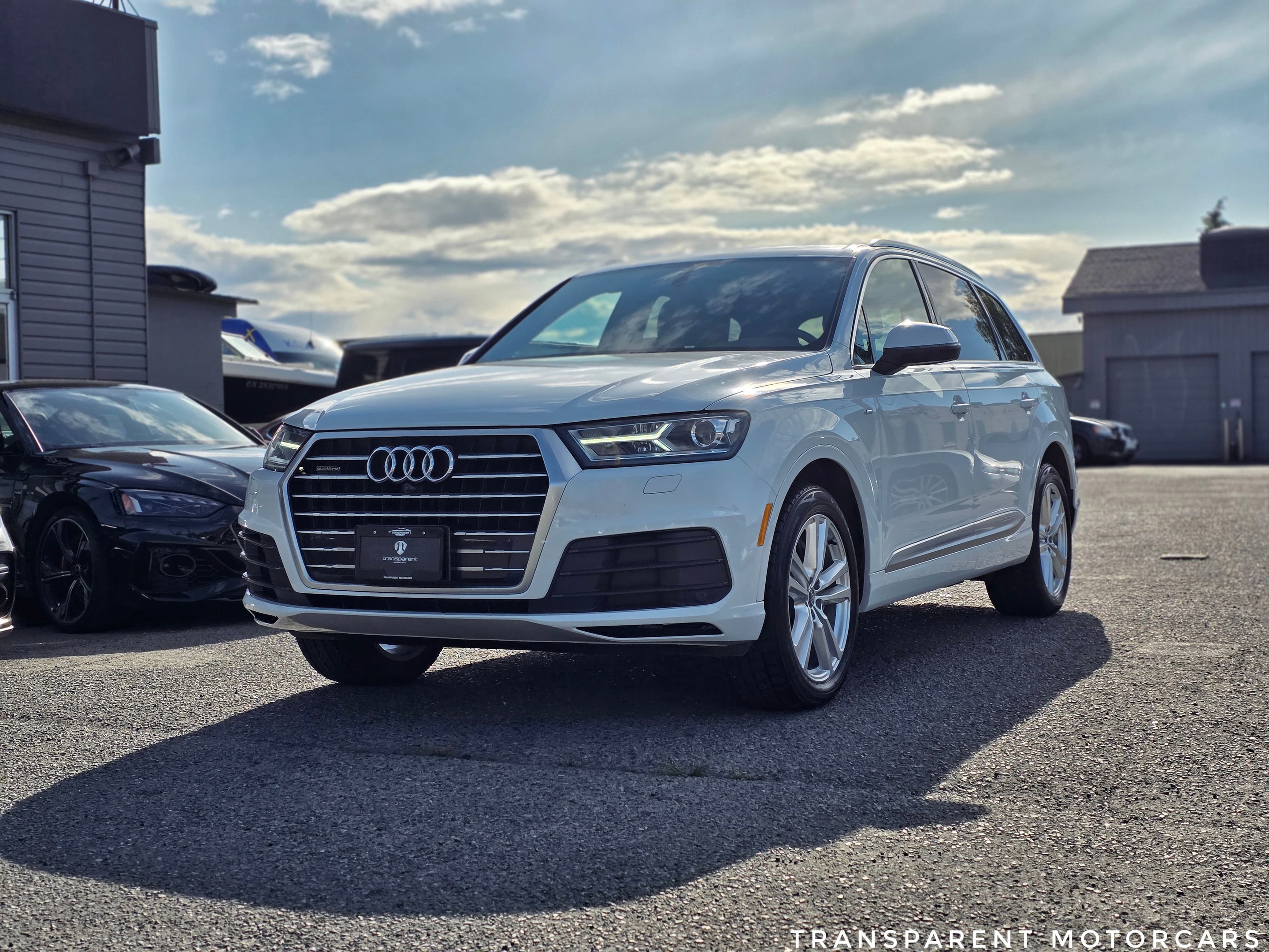 2017 Audi Q7 S-Line/Keyless/Quattro/Apple Carplay/ Trailer Hitc