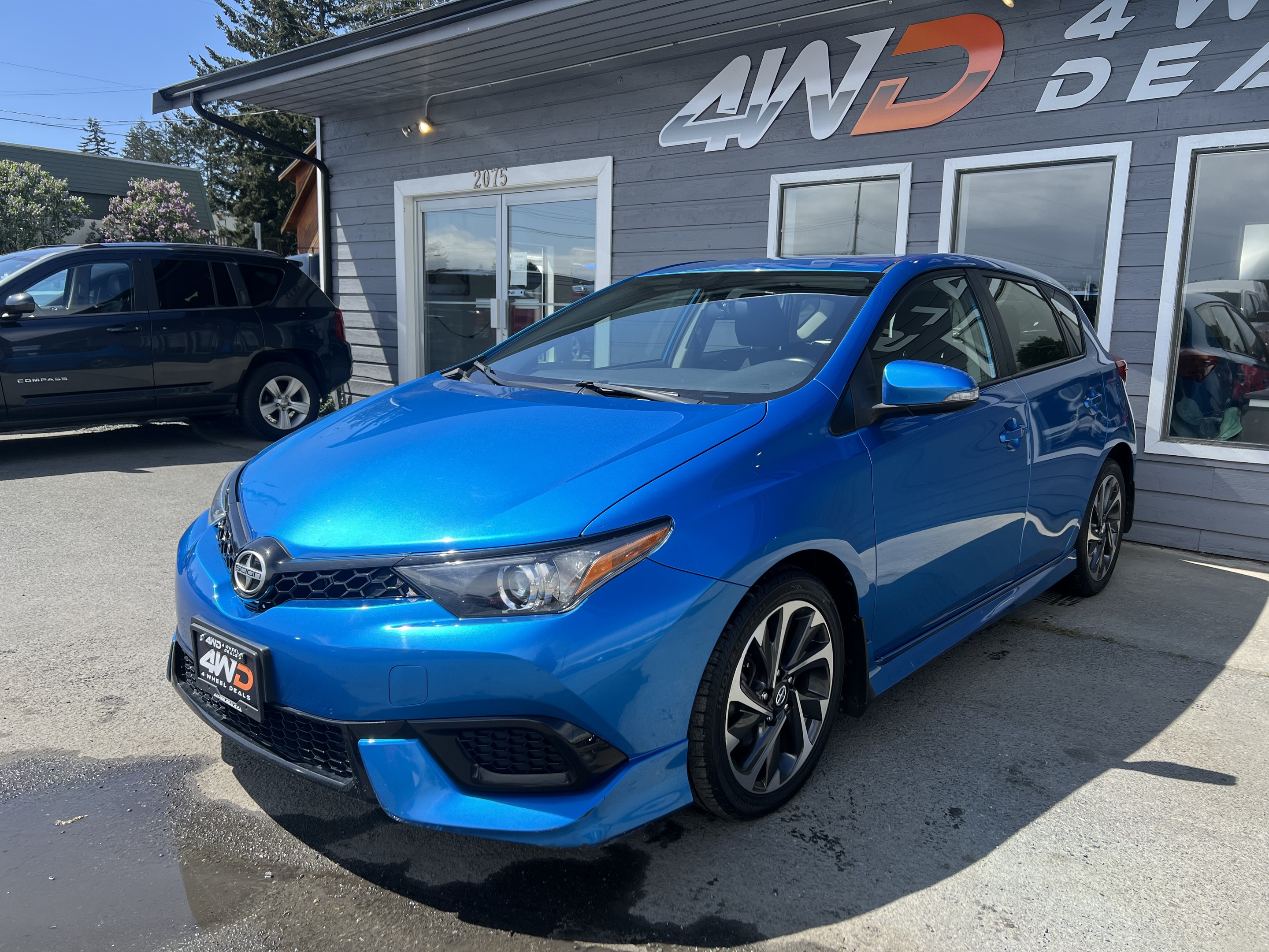 2016 Scion iM 4dr HB CVT